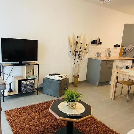Appartement Avec Parking La Rochelle  Exteriör bild
