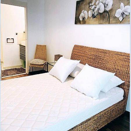 Appartement Avec Parking La Rochelle  Exteriör bild