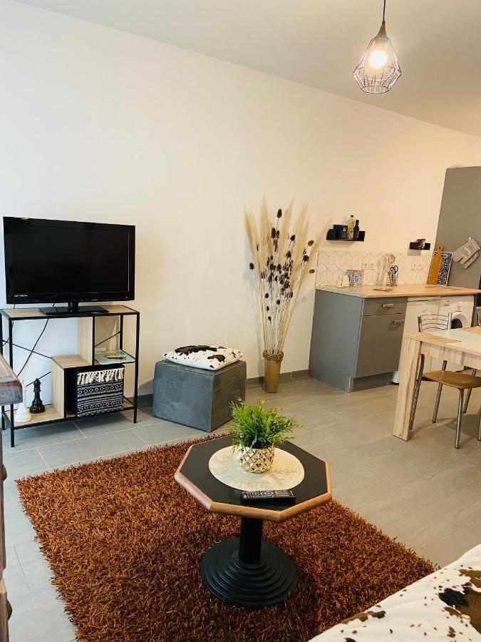 Appartement Avec Parking La Rochelle  Exteriör bild