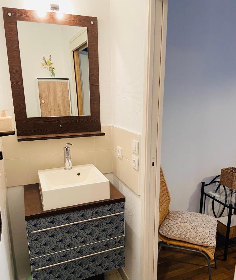 Appartement Avec Parking La Rochelle  Exteriör bild