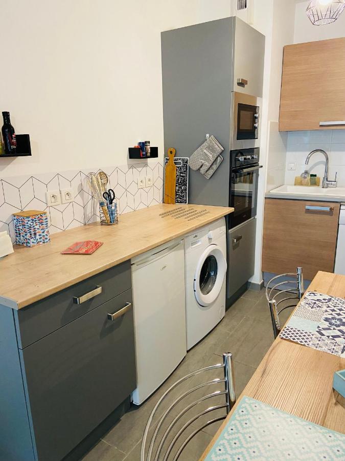 Appartement Avec Parking La Rochelle  Exteriör bild